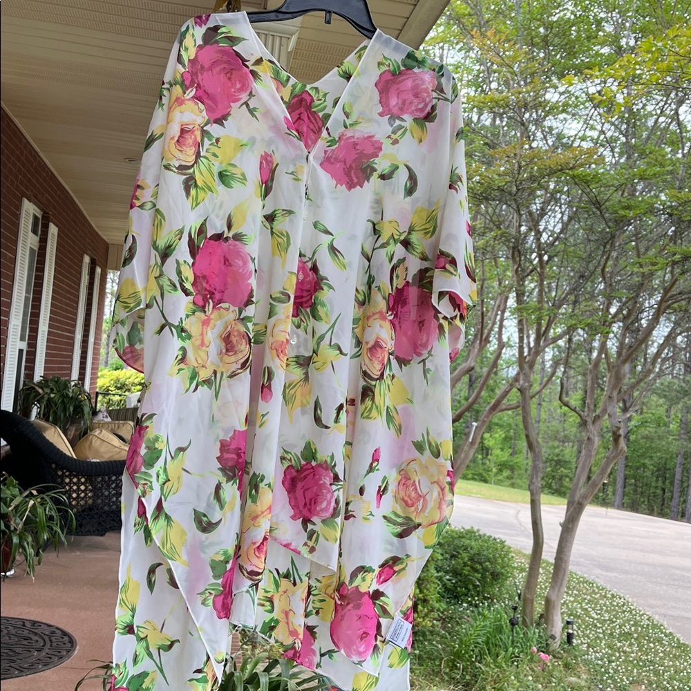 NWOT Gold Coast Swimsuit Beach Coverup Cardigan